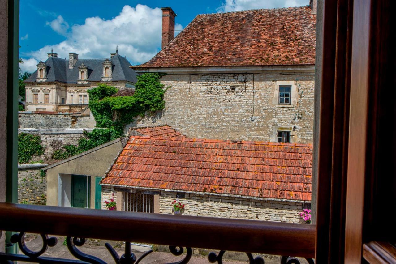 Aupres Du Chateau Tanlay Exteriör bild